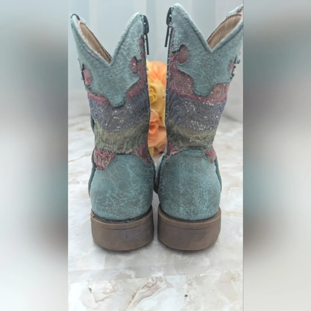 Roper girls glitter